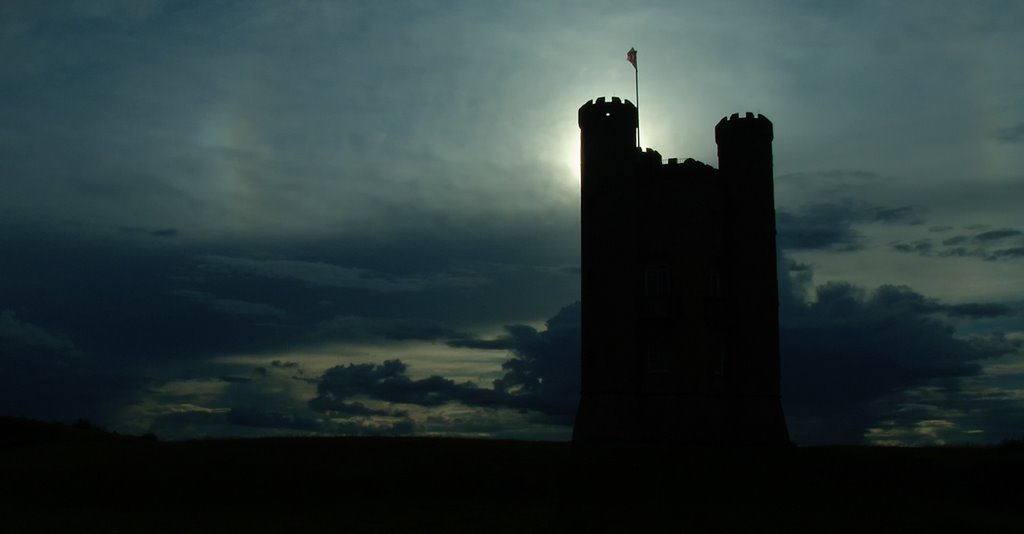 Broadway Tower by alwyncooper