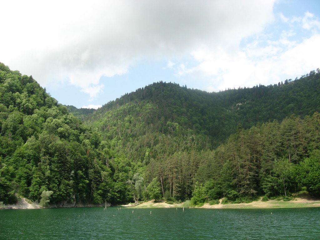 SÜLÜKLÜGÖL'DEN GÖRÜNTÜLER. 13.06.2009 SAKARYA-BOLU by Muzaffer BAKIRTAŞ