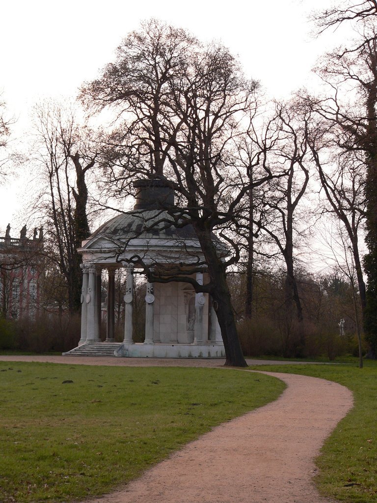 Potsdam - Freundschaftstempel by danaos