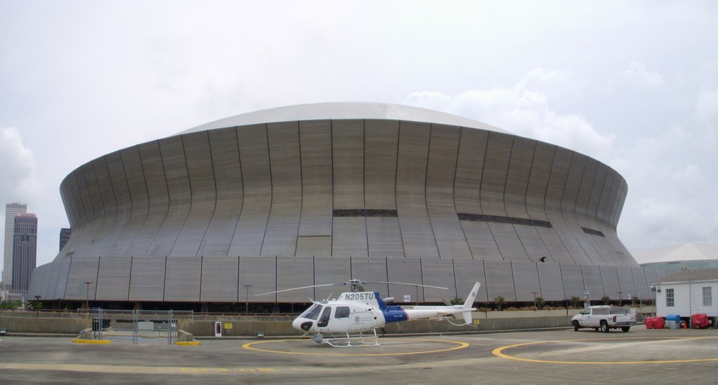 Superdome panorama 1 by i_hover