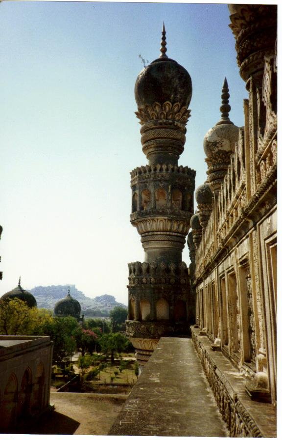 A view from the Mohamed Qali Qutb Shah Tomb by SHoweMBOU