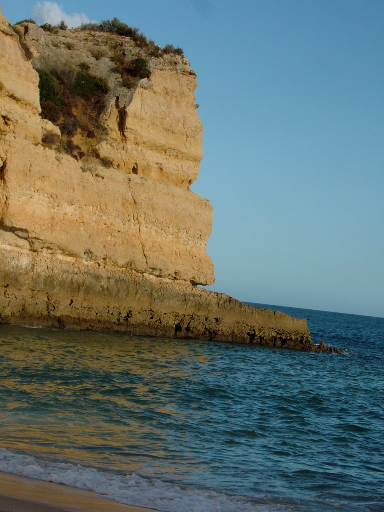 Praia da srª da Rocha em Armação de Pêra by miguelcarrelhas