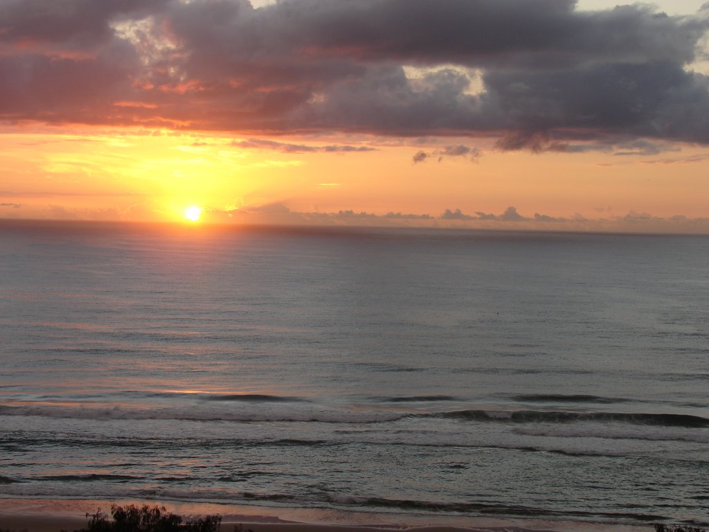 Sunrise @ the Moroccan in Surfers by ffergie