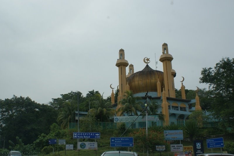 MASJID KOTA BELUD by mohd salim yunus