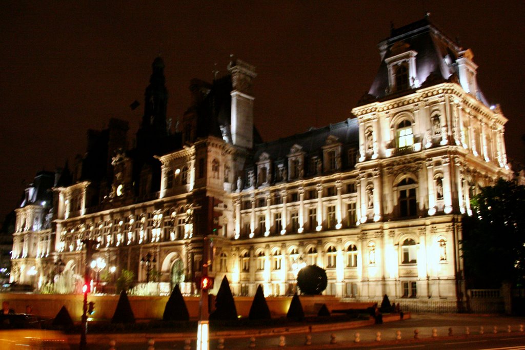 Hotel de Ville (Paris) by Thomas Ahlmeyer