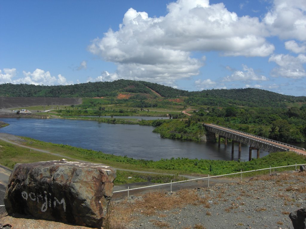 Afobaka Suriname by Stuart Vrede