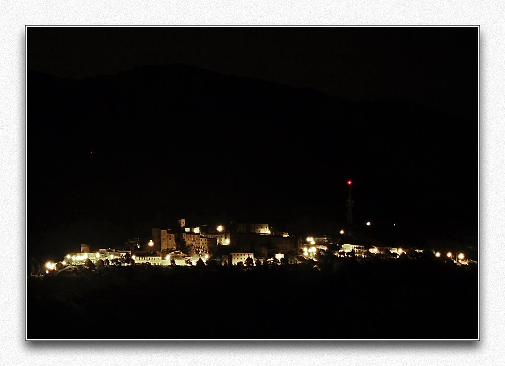 Notturno di Rocca Massima, ripresa dalla piazza del Comune di Velletri, 2009 by Fabio Rosati