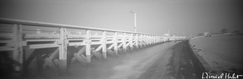 The use of these image is prohibited on Ebay. La jetée au sténopé - 140609 - The pier with a pinhole camera by Daniel Herlent