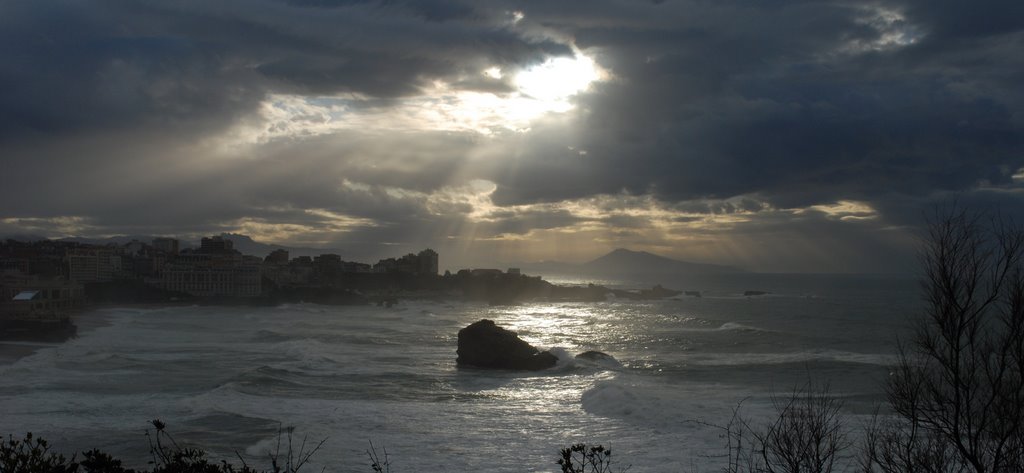 Biarritz Grande Plage 20090125 by bert4