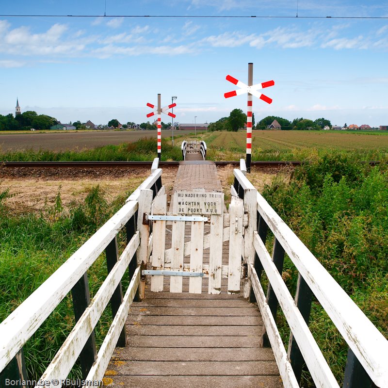 Landpadje - bridge by Richard Buijsman