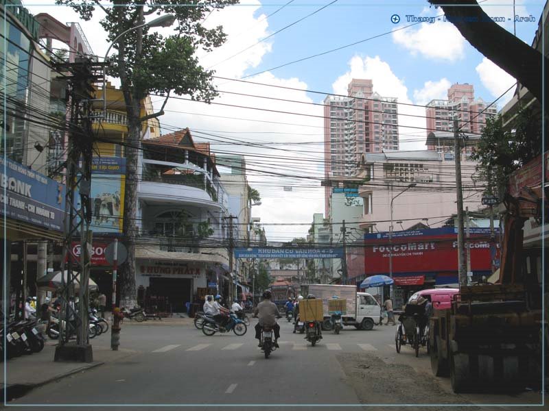 Ngã tư - Phó Cơ Điều / Nguyễn Chí Thanh - Crossroads by Vietnam - Paracels