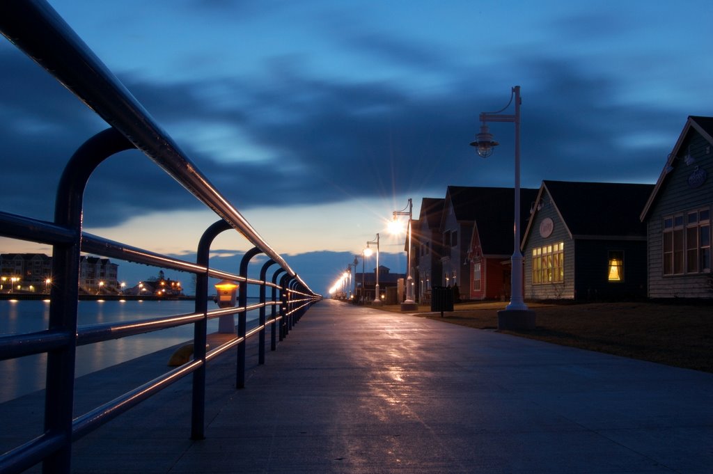 Sheboygan South Pier by kenny.b001