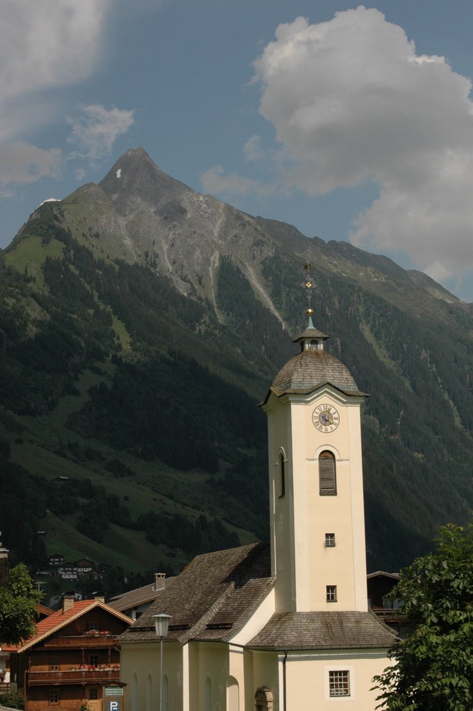 Brandberger Kirche mit Blick auf den Brandberger Kolm by A.Kloppert