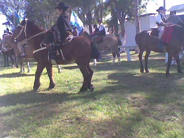 Gauchos de claypole by leodeclay