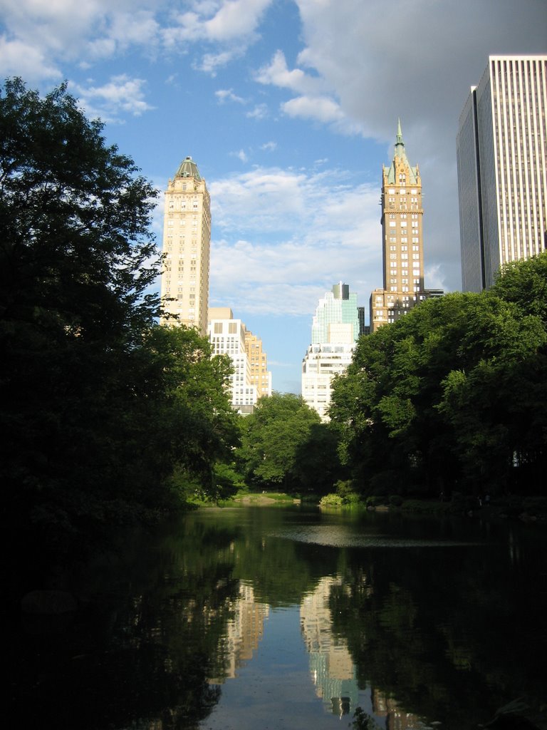 The Pond @ Central Park by Orrk