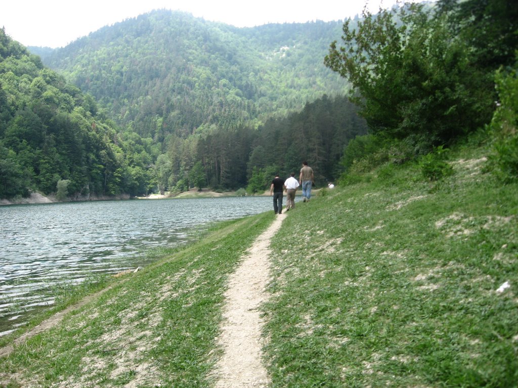 "SÜLÜKLÜGÖL" TAVŞANSUYU / MUDURNU BOLU 13.06.2009 SAKARYA E.M.L. MOBİLYA DEKORASYON BÖLÜMÜ GEZİSİNDEN GÖRÜNTÜLER by Muzaffer BAKIRTAŞ