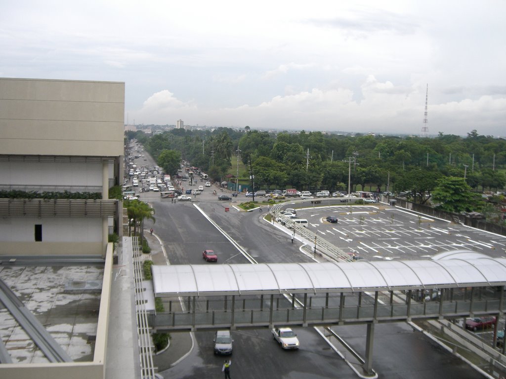 Mindanao ave. from TriNoma by Francis Combe