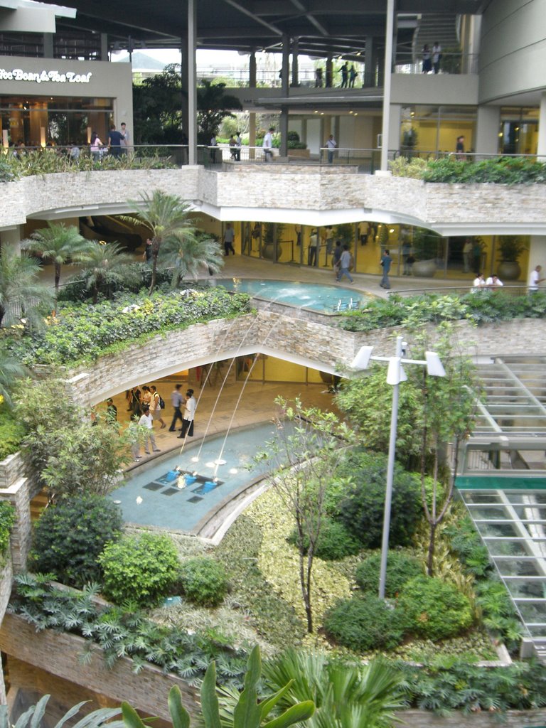 TriNoma (front garden area) by Francis Combe