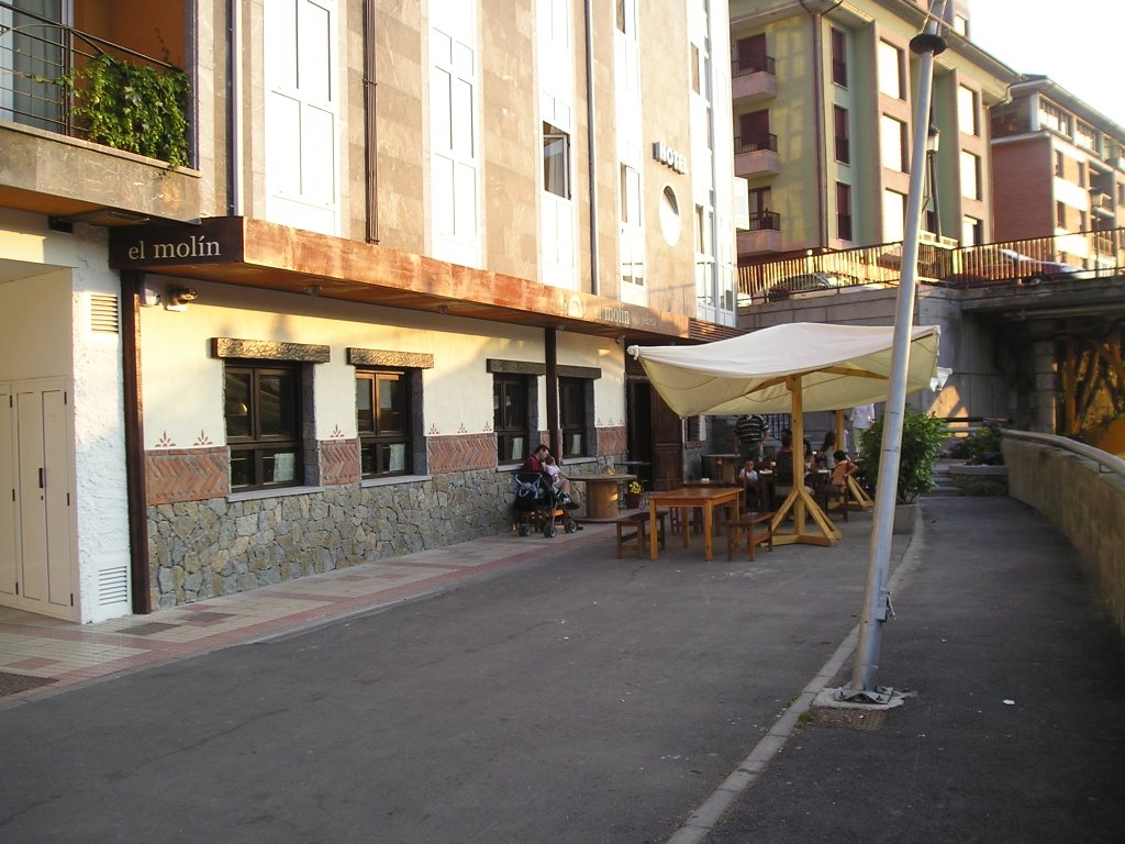 Restaurante El Molín de la Pedrera 985849109 Cangas de Onís by Ardines