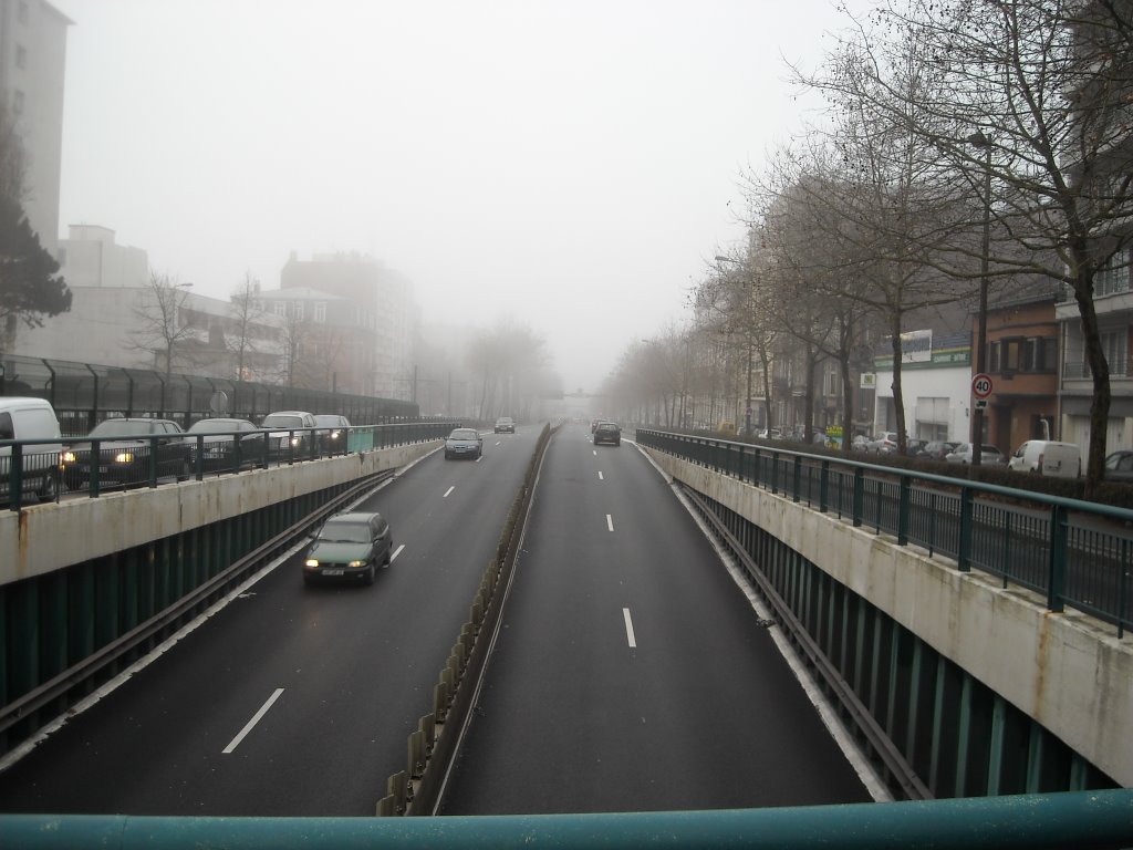 Avenue de la Republique, LA MADELEINE by Sacha BOUGNAS