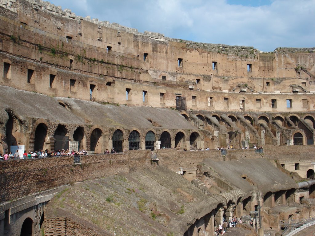 Coliseum de roma-19 by ROBERT MORANCHO