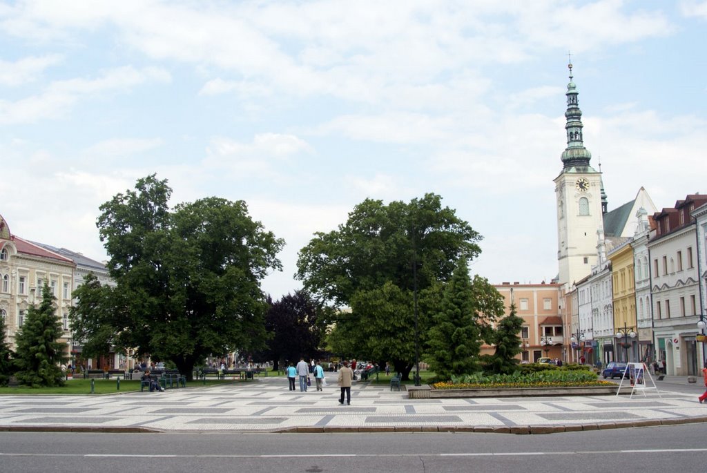 Prostějov - náměstí Tomáše Garrigue Masaryka - View East by txllxt