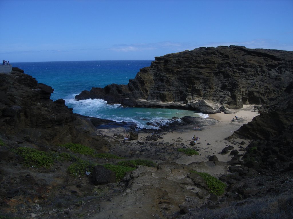 Semi-private beach next to the Blowhole Lookout by Clifton Ogden