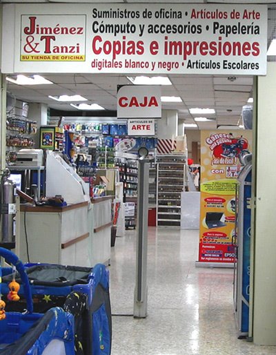 Tienda Jiménez & Tanzi Alajuela by aacuna