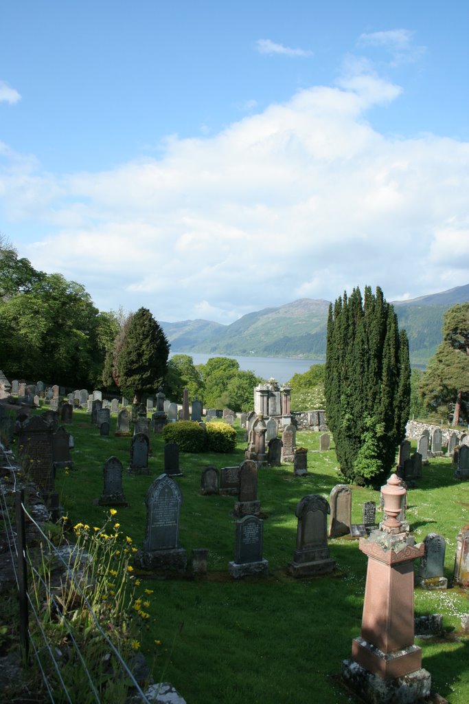 Boleskine Cemetery by heidikins