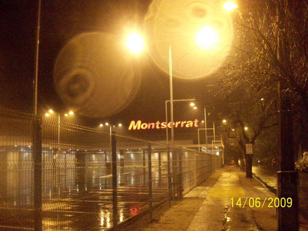 Supermercados Montserrat. Buin Santiago by Ign@cio Paredes Roz@…