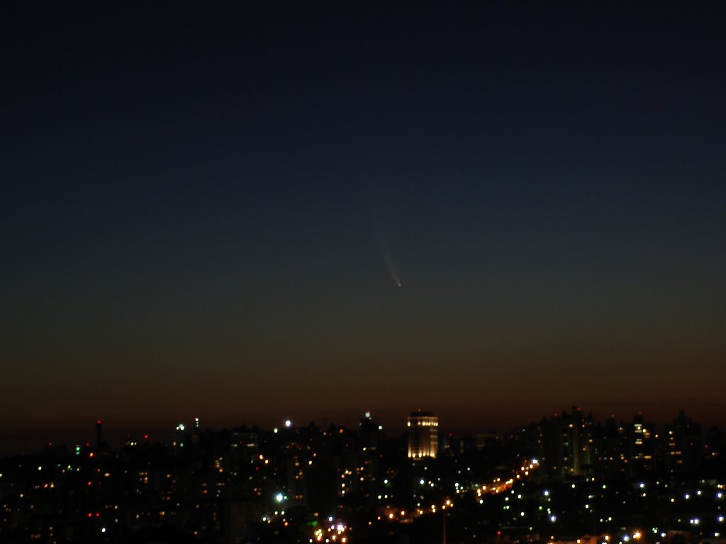 View of Porto Alegre/RS - Brazil - Cometa McNaught by carlosalbertos