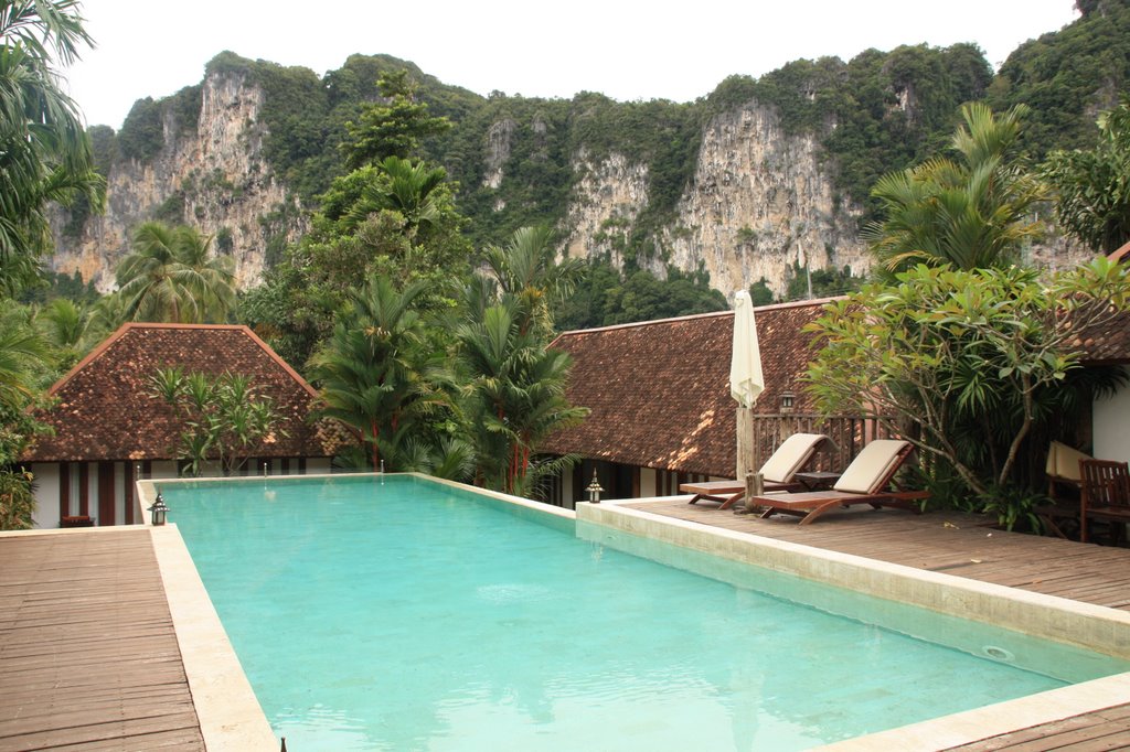 The Cliff Resort, Krabi by Itxazne Artetxe