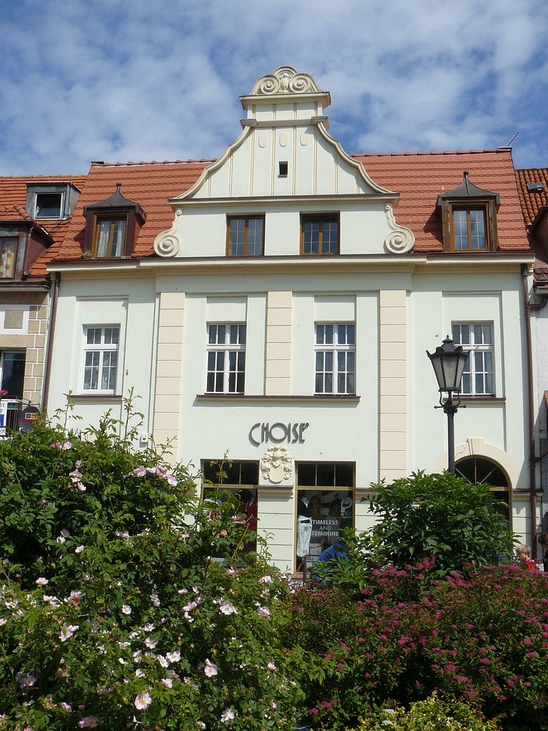 Kołobrzeg: Tenement in the Stanisława Dubois street by Maciejk