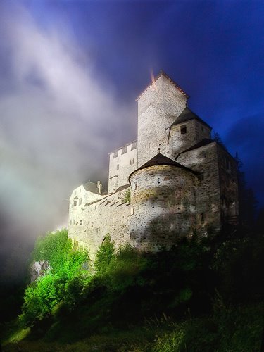 Schloss Taufers by Othmar Rederlechner