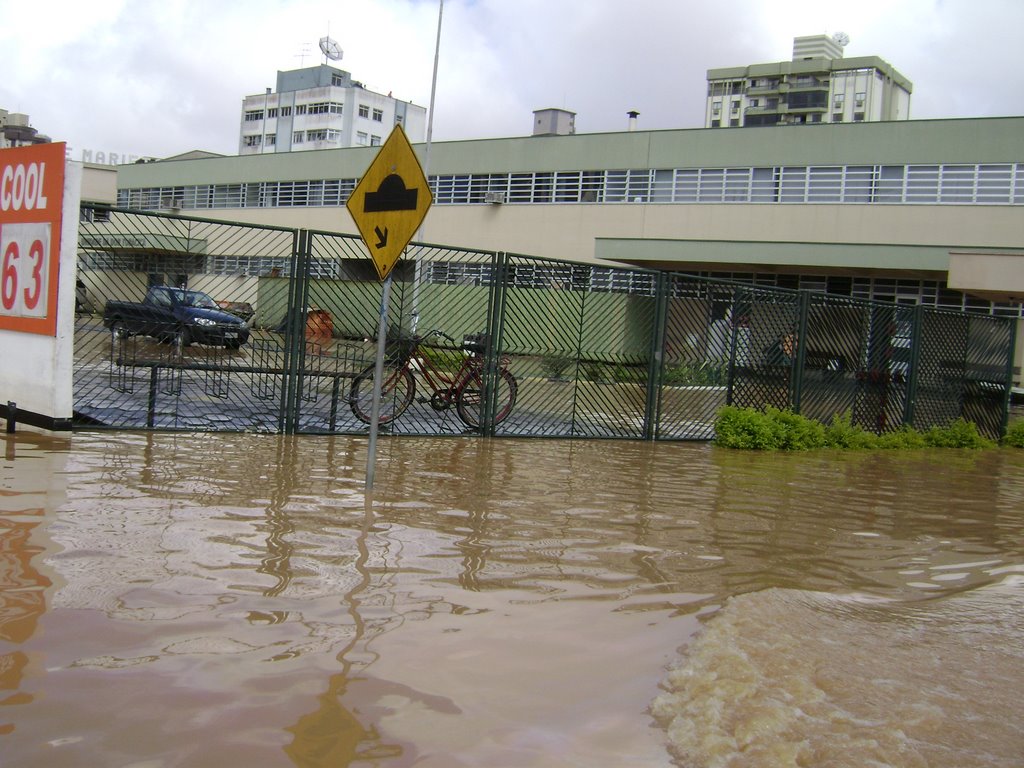 Hospital Marieta Konder - Enchente 11/2008 by itamauro1969