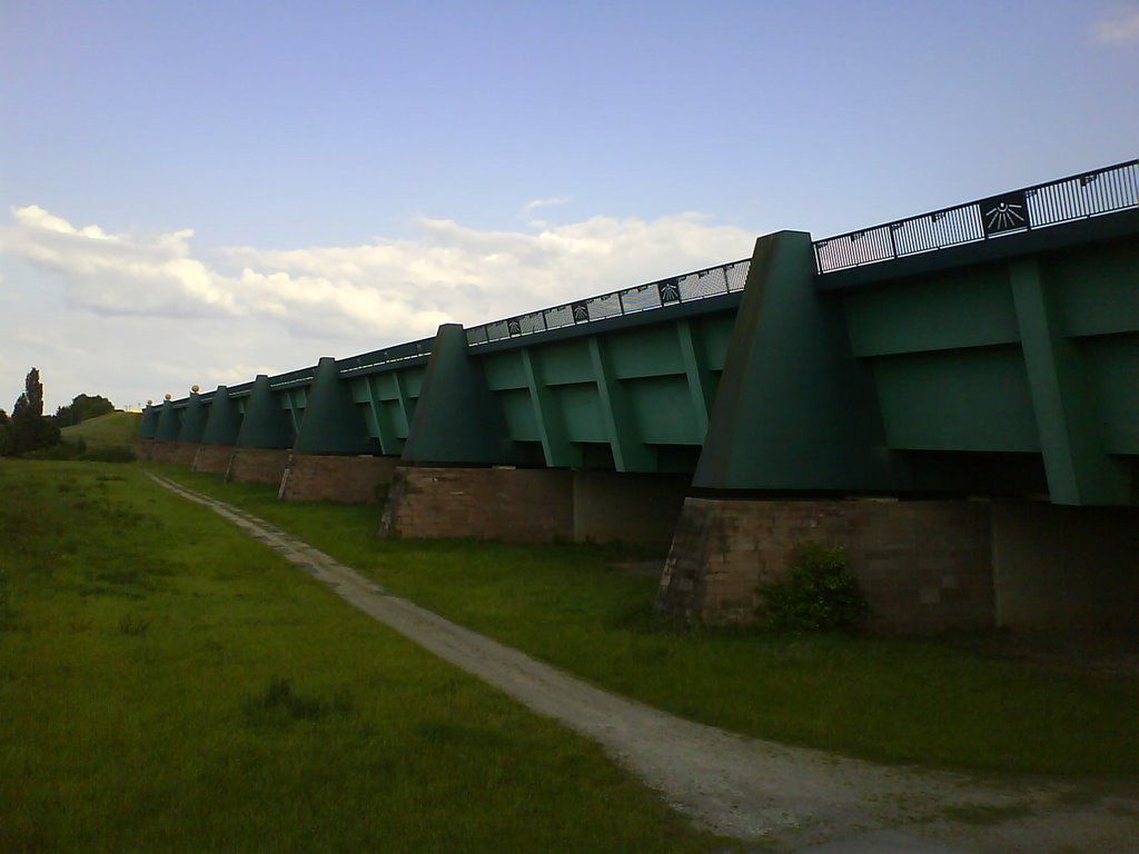 Neue Weserbrücke Mittellandkanal by FKB24781