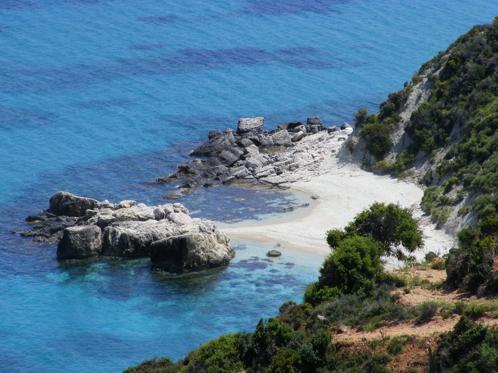 Zakynthos May 2009 Beach near Xigia by maczopikczu