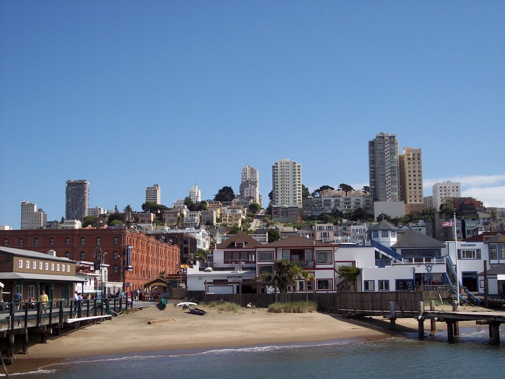 On Hyde St Pier by lukeadavis