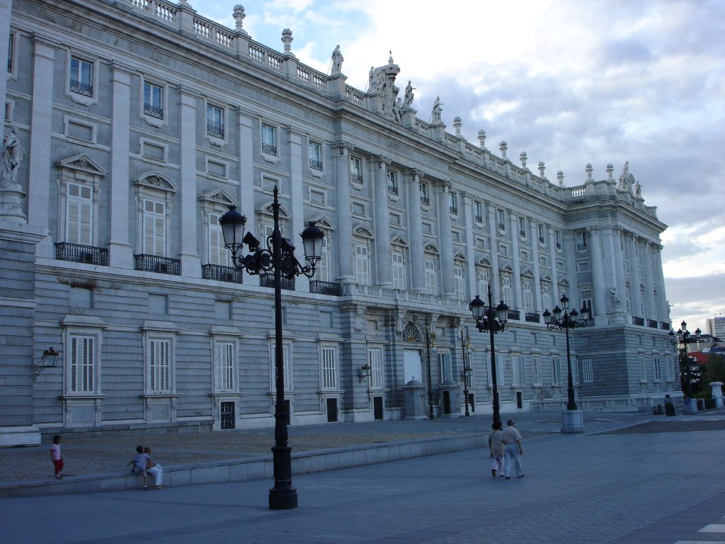 Fachada del Palacio Real by Cenit