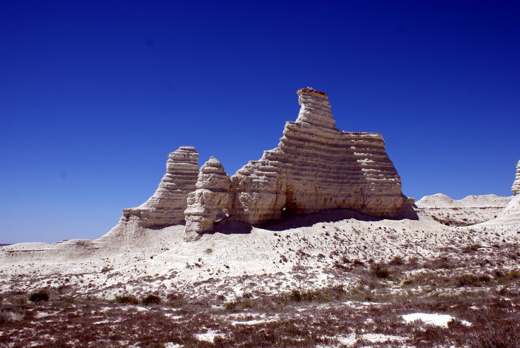 Akkergeshen Rocks by Dmitriy T