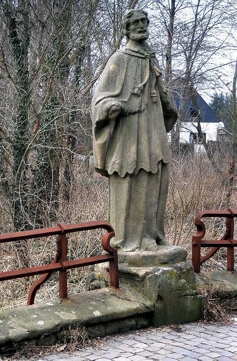 Gymnich, Johannisbrücke by rucksackkruemel