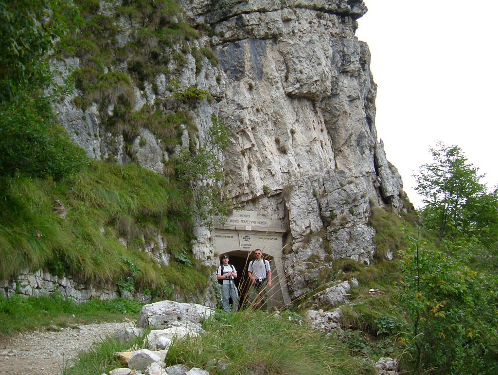 Gallerie_entrance_Alpin_Maraton_06 by nixa_turky