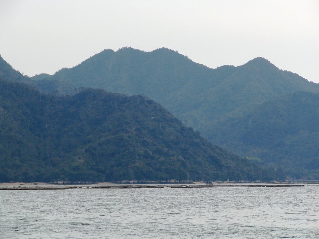 [The mountain which describes Ptah God of ancient Egypt] seen from a regular ferry by sanagi-map