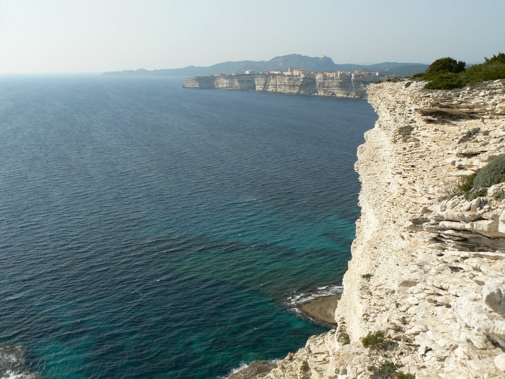 Les falaises de Bonifacio by lifeguard74