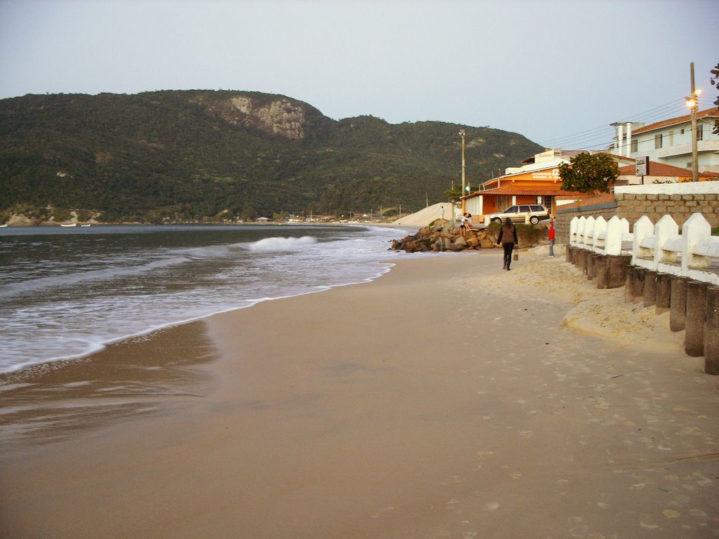 Praia dos Ingleses by Fernando Gonzalez Fr…