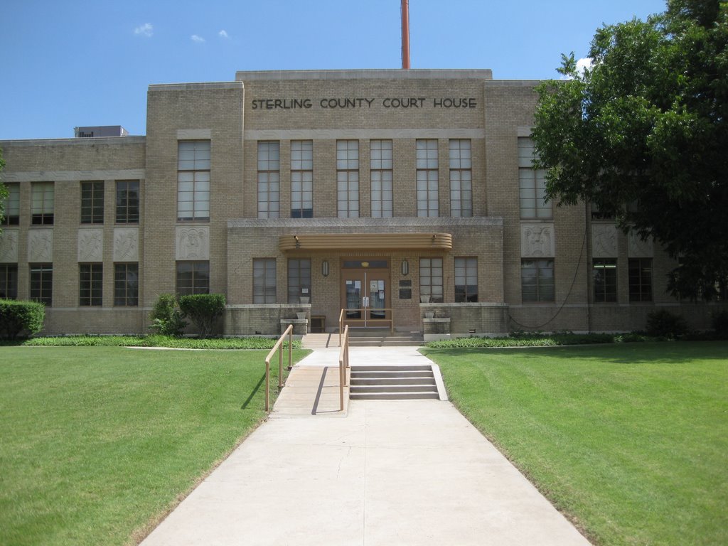 Sterling County Courthouse by cwoods