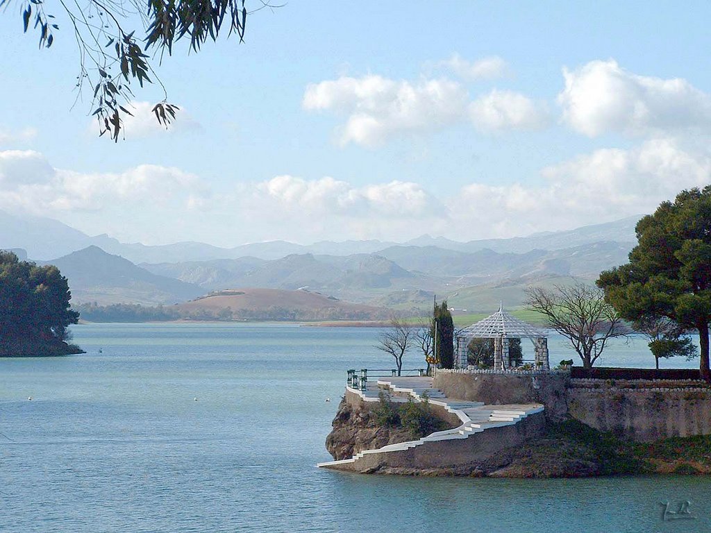 Cenador(Embalse del Guadalorce) by Jotapé