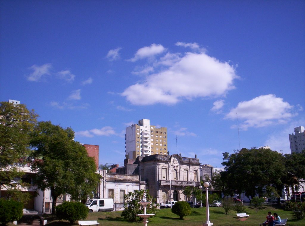 PLAZA DEL BOMBERO by JORGE MAIDANA