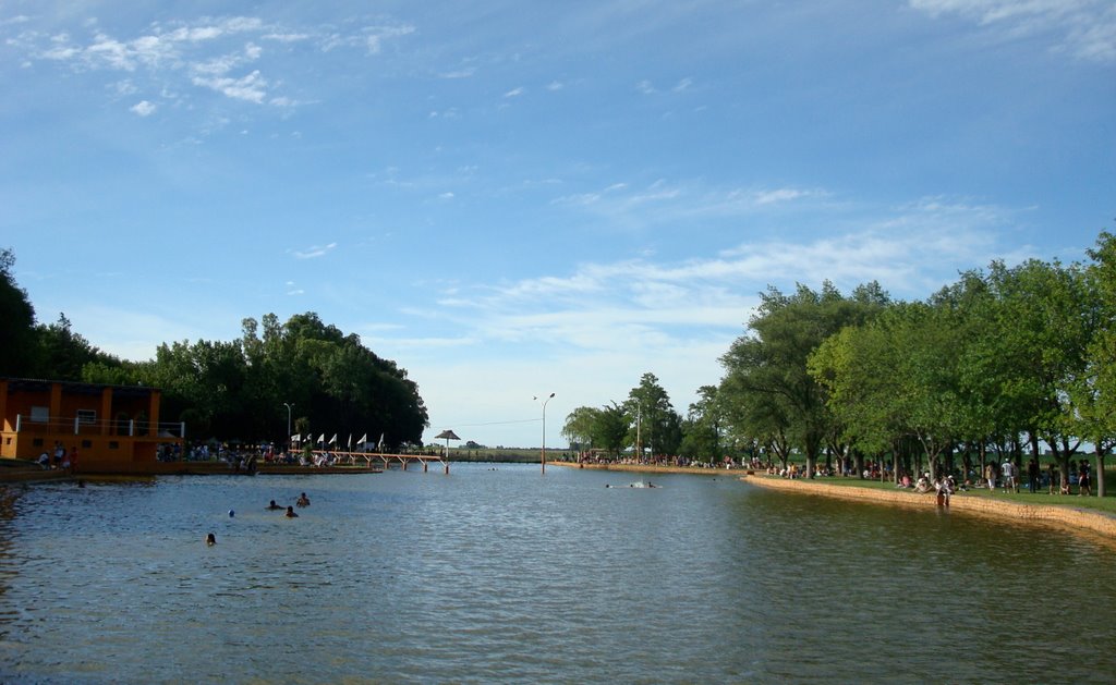 Balneario municipal by lucrevidal