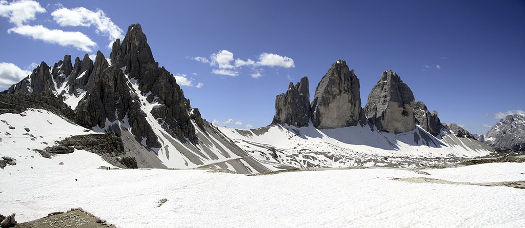 Monte Paterno e Tre Cime di Lavaredo by Enzo C.